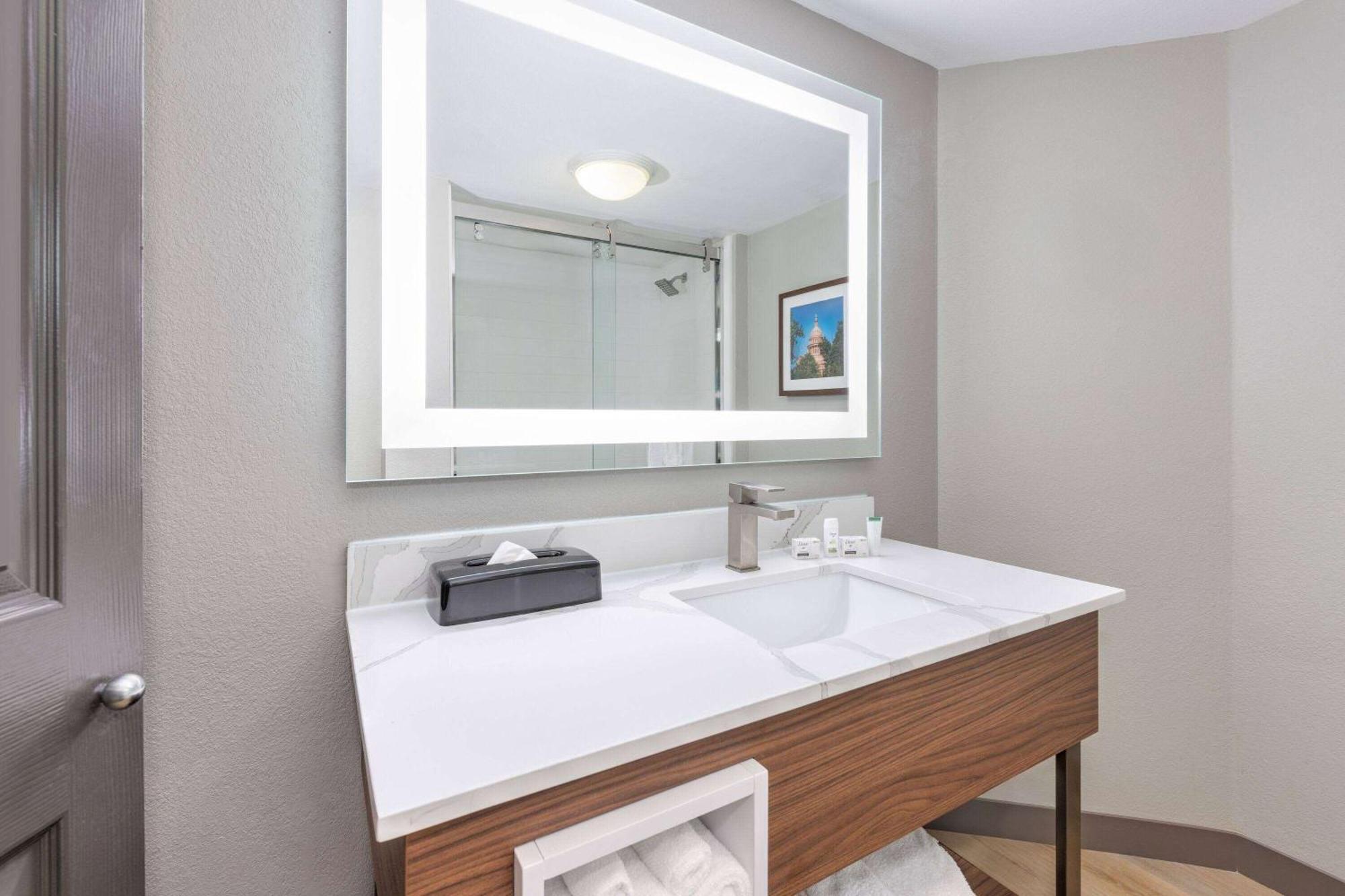 La Quinta By Wyndham Dallas Dfw Airport North Irving Bagian luar foto