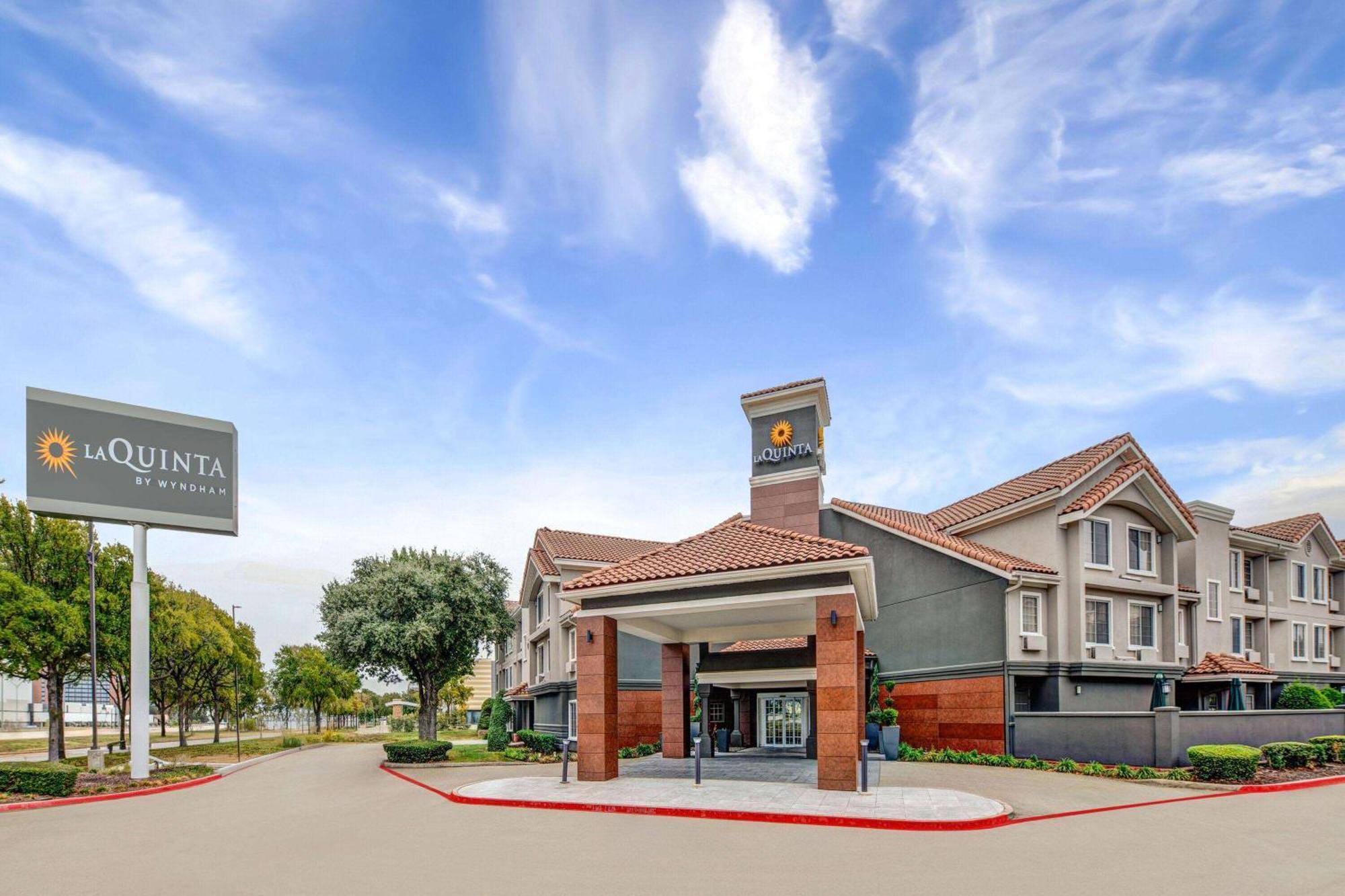 La Quinta By Wyndham Dallas Dfw Airport North Irving Bagian luar foto