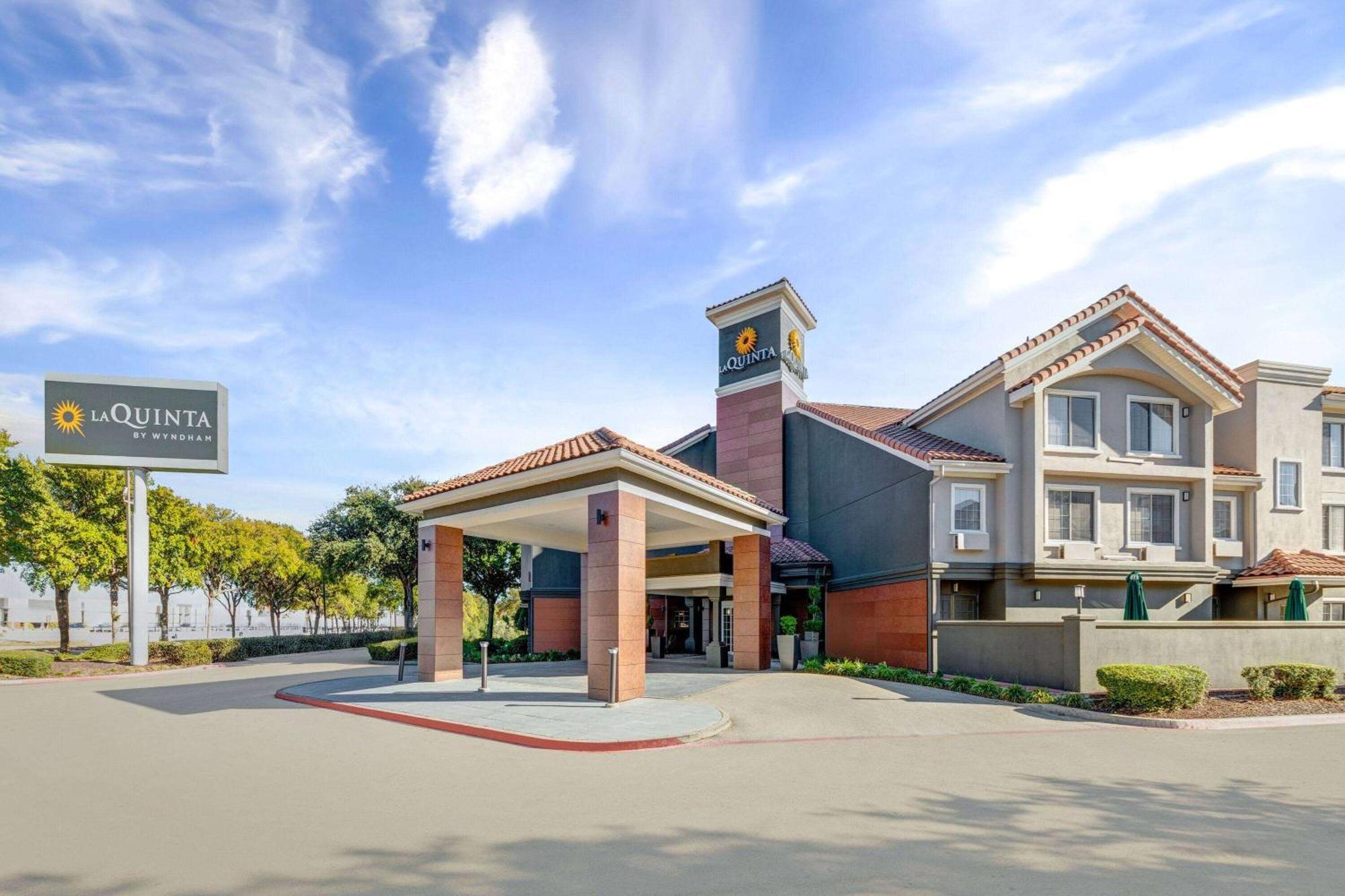 La Quinta By Wyndham Dallas Dfw Airport North Irving Bagian luar foto